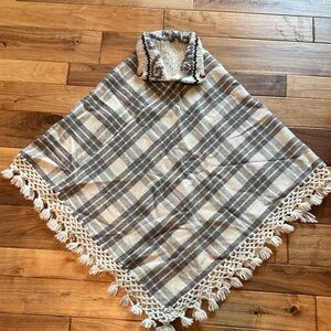 Vtg 70s wool and acrylic plaid cape poncho